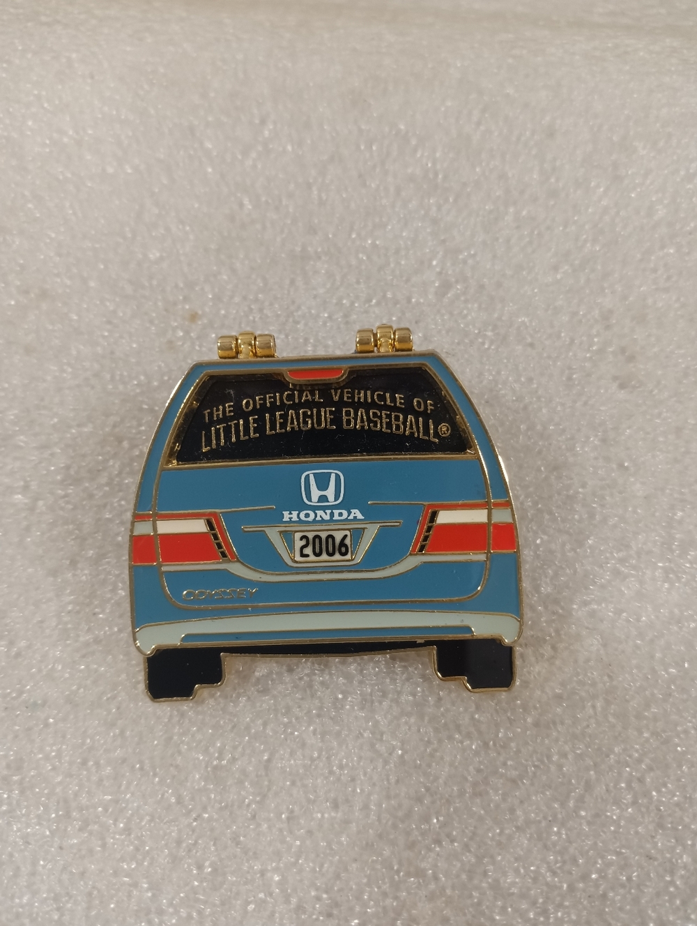 Honda Van 2006 Official Little League Baseball Pin Blue